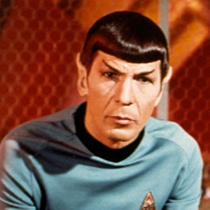 STAR TREK, Leonard Nimoy, William Shatner, James Doohan, with phasers, 1966-1969.  ©Paramount. Cour