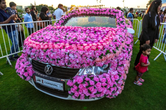 flowers car
